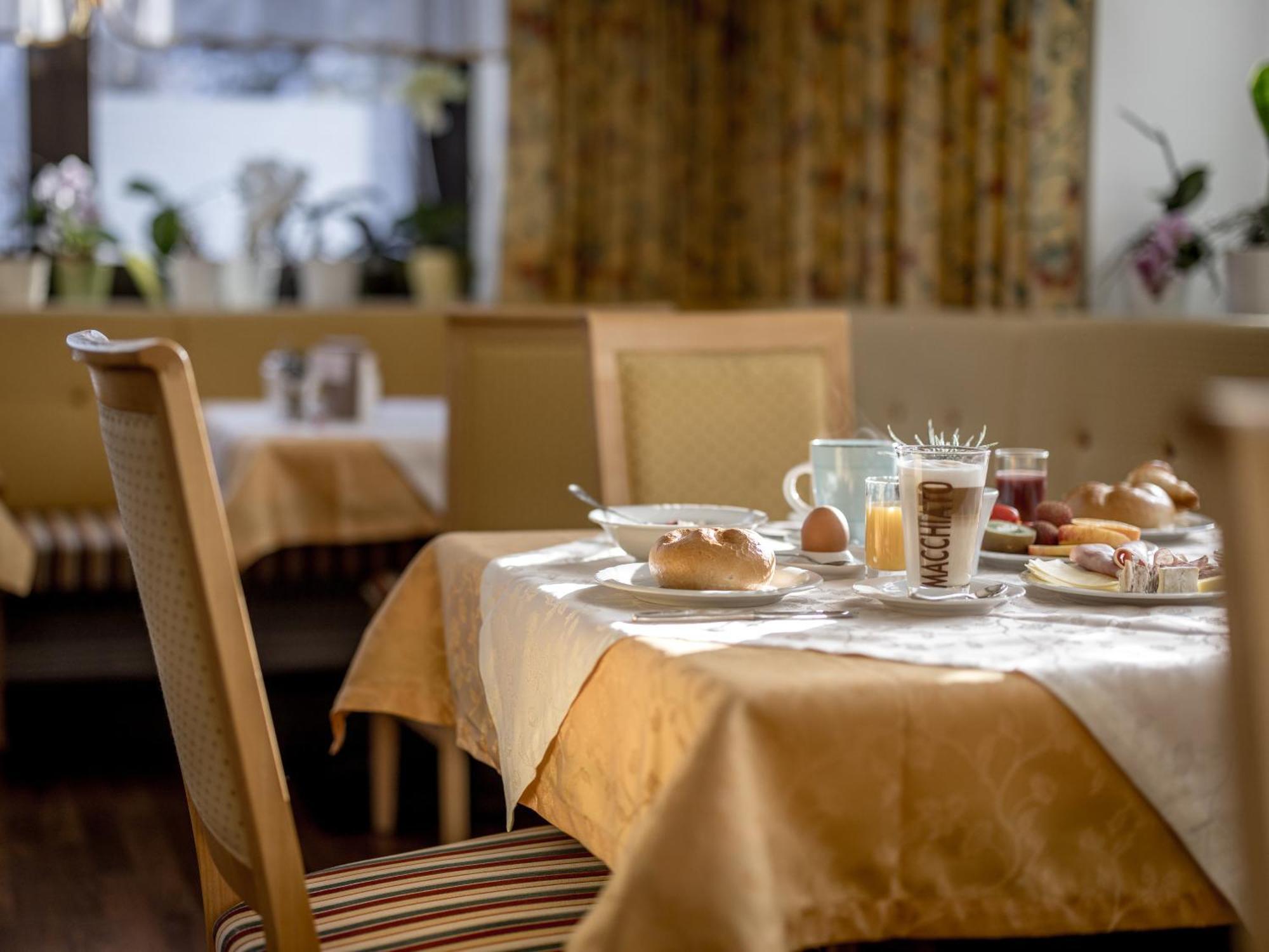 Hotel Garni Europa Sankt Anton am Arlberg Luaran gambar